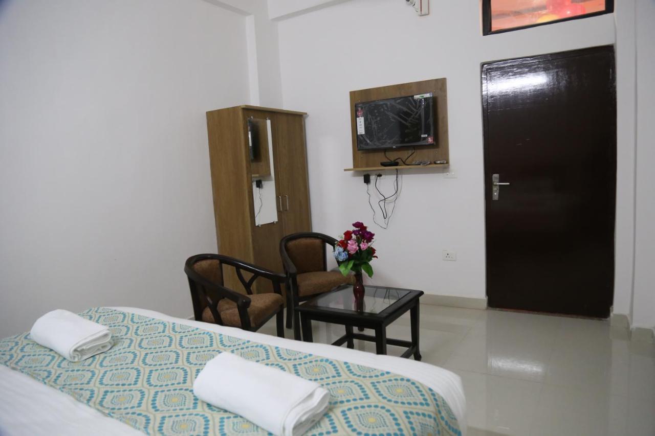 Hotel Yog Tapovan- Rafting Available Ришикеш Экстерьер фото