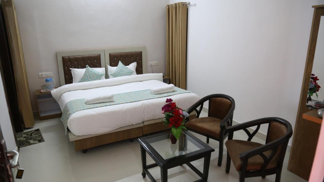 Hotel Yog Tapovan- Rafting Available Ришикеш Экстерьер фото