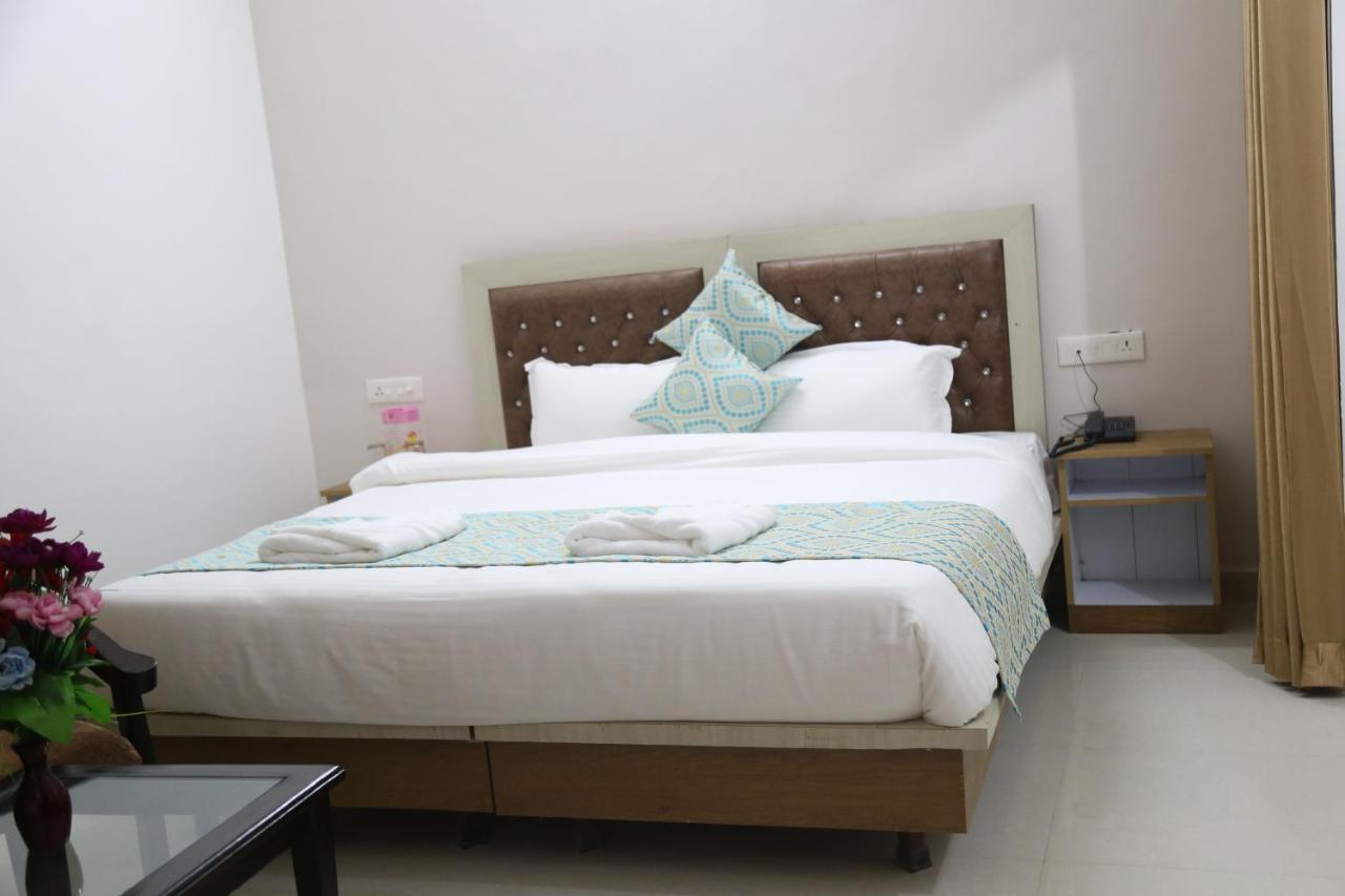 Hotel Yog Tapovan- Rafting Available Ришикеш Экстерьер фото