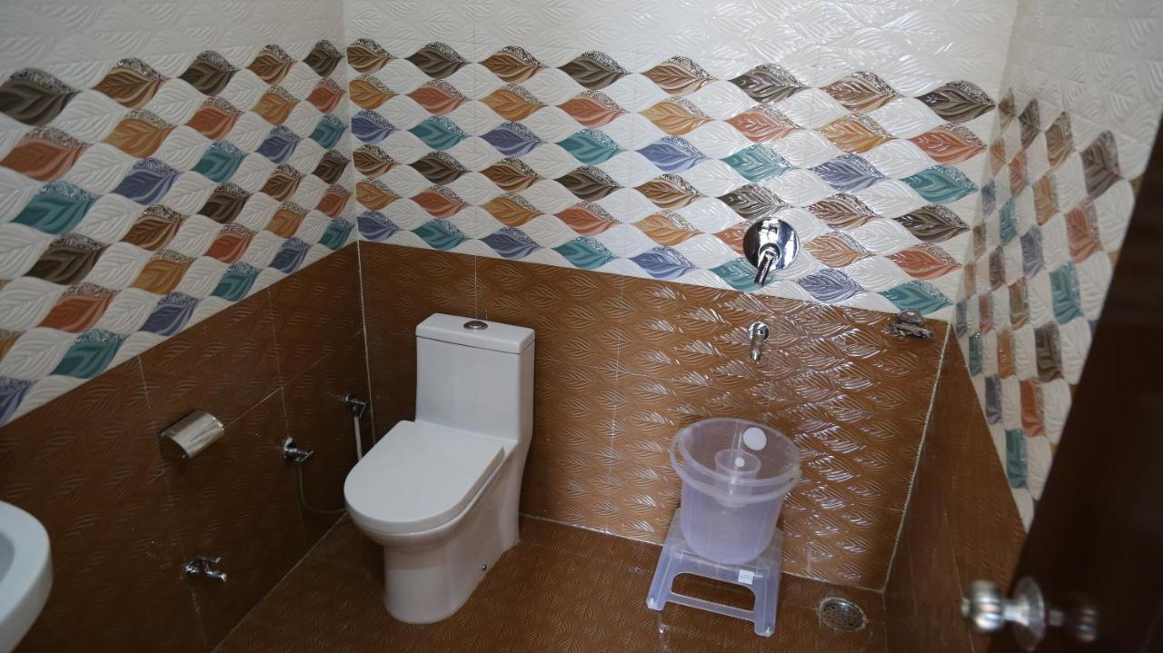 Hotel Yog Tapovan- Rafting Available Ришикеш Экстерьер фото